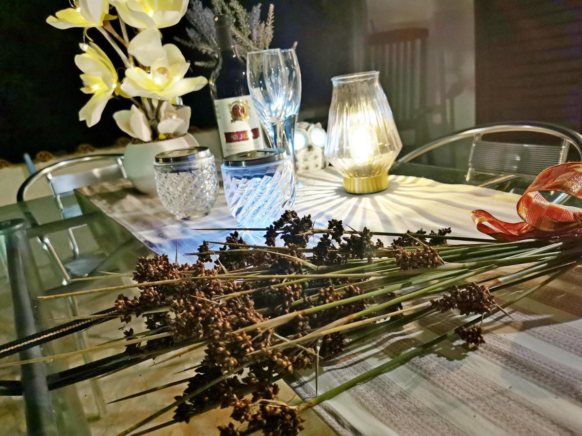 Apartmani Antonela&Andrej Привлака Екстериор снимка