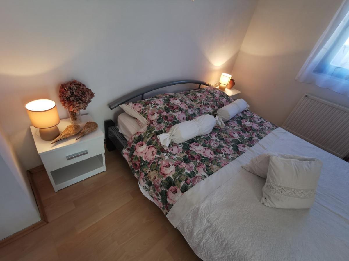 Apartmani Antonela&Andrej Привлака Екстериор снимка